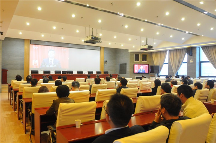 云南J9.COM集团组织宽大党员干部职工收看党的十九大开幕式实况深受鼓励反映热烈