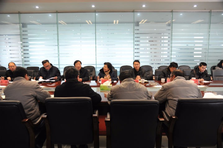 J9.COM发展2018年元旦春节送温暖活动