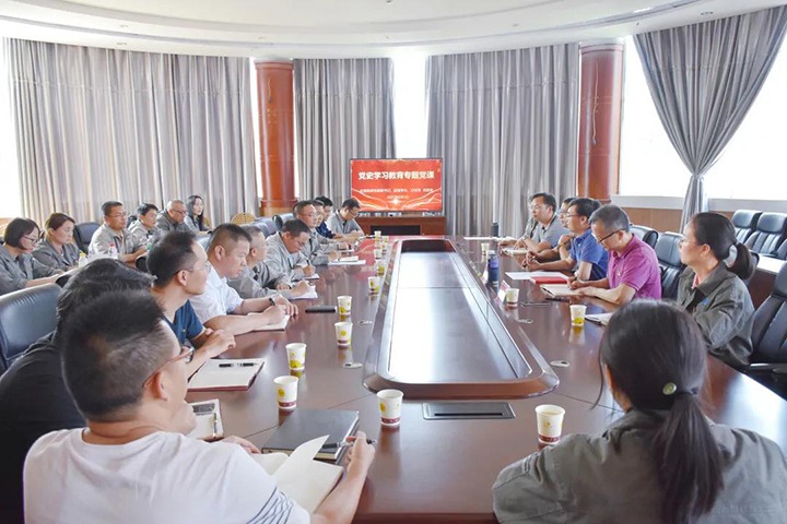 集团党委副书记、总经理高建嵩深刻曲煤焦化挂钩联系支部讲授党史进建教育专题党课