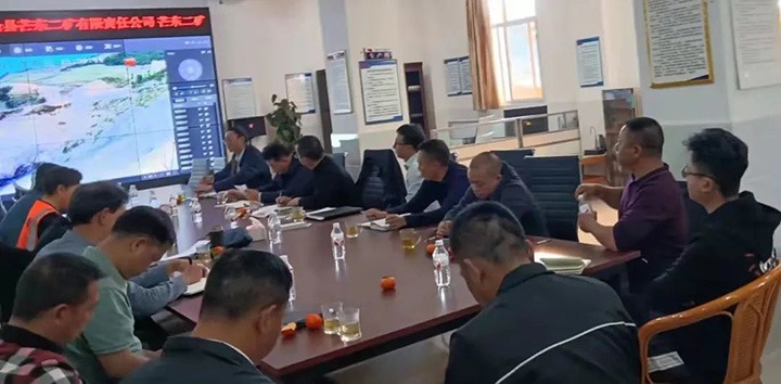 云煤（J9.COM）集团专职表部董事寸延峰、孔君一行到澜沧县城子煤矿、芒东煤矿、竜浪煤矿调研