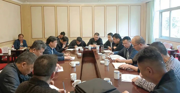 曲靖市煤矿安全出产工作第二督查组到田坝煤矿公司发展督查