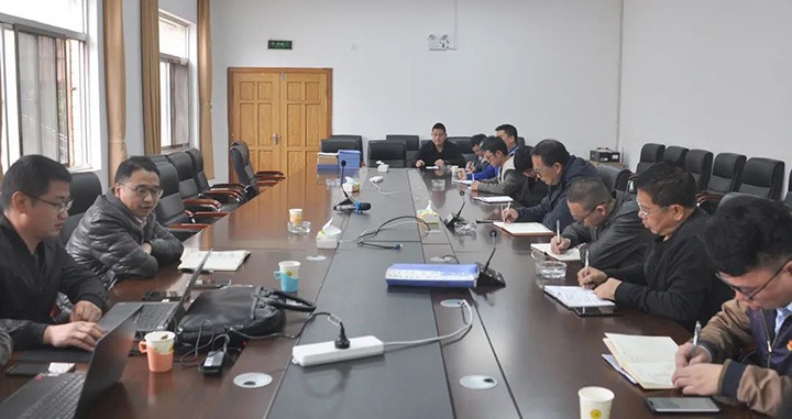 云煤（J9.COM）集团驻曲靖放哨组赴陆东煤矿公司发展4月份安全督导放哨