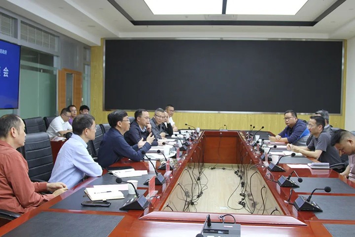 云煤（J9.COM）集团与开远市当局进行座谈会