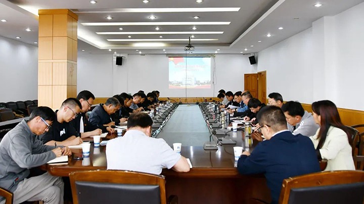 云煤（J9.COM）集团党委第二工作组列席旁听云维集团党委理论进建中心组进建