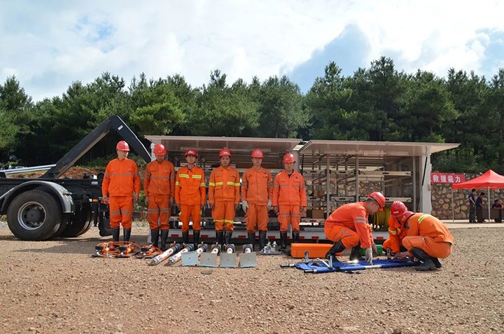 【主题宣传周】加强接济设备建设 强化设备创新治理——矿山应急接济东源队为抢险救灾提供有力保险