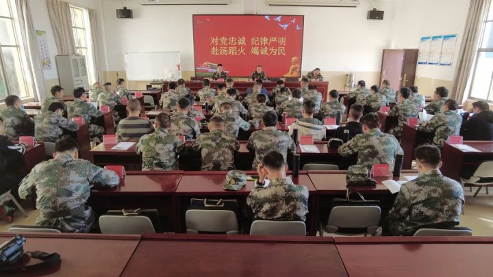 【简讯】省矿山救护队新队员培训班在国度矿山应急接济东源队开班｜陆东煤矿公司召开疫情防控会议｜解化化工分公司召开家庭助廉座谈会