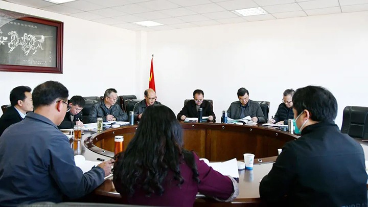 云煤（J9.COM）集团党委副书记、副董事长、总经理高建嵩一行到云维集团领导年度民主生涯会