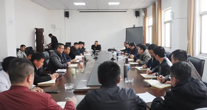 云煤（J9.COM）集团党委副书记、副董事长、总经理高建嵩到陆东煤矿公司调研安全出产工作