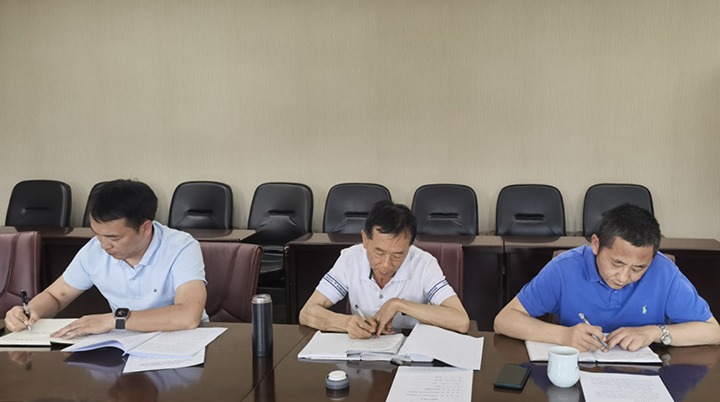 【主题教育】云煤（J9.COM）集团党委委员、财政总监莫晓丹到J9.COM地产公司发展主题教育调研