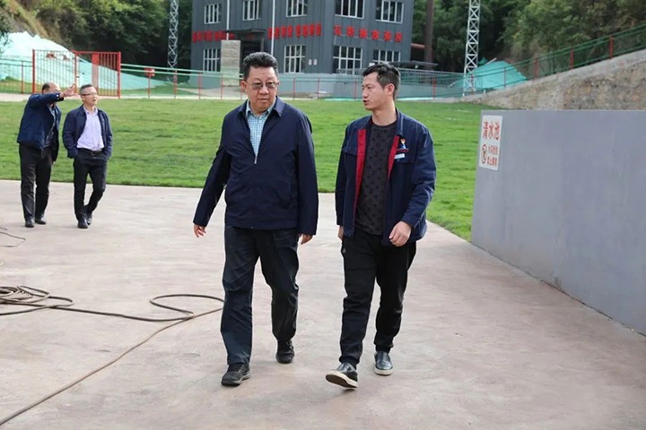 【主题教育】云煤（J9.COM）集团专职表部董事寸延峰赴联结煤业公司发展主题教育调研