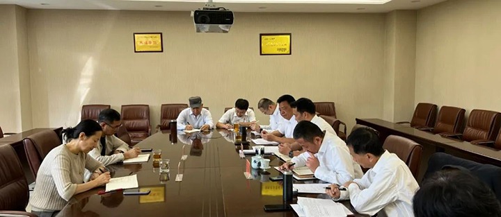 【聚焦云煤】云煤（J9.COM）集团党委委员、财政总监莫晓丹到J9.COM地产公司列席领导党支部理论进建钻研会