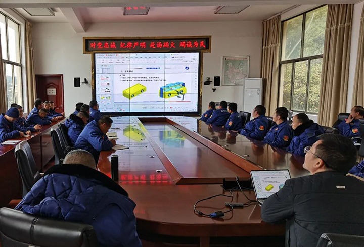 【聚焦云煤】国度矿山应急接济东源队发展2023年度国产接济设备技术推广互换会