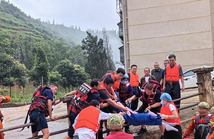 关键时刻冲在前，防汛抢险护安然，云煤集团在行动！