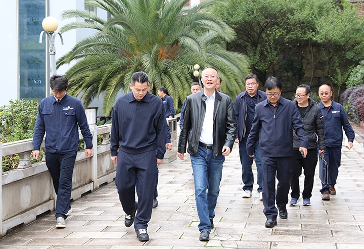 4 相识职工办公及生涯区域环境.jpg